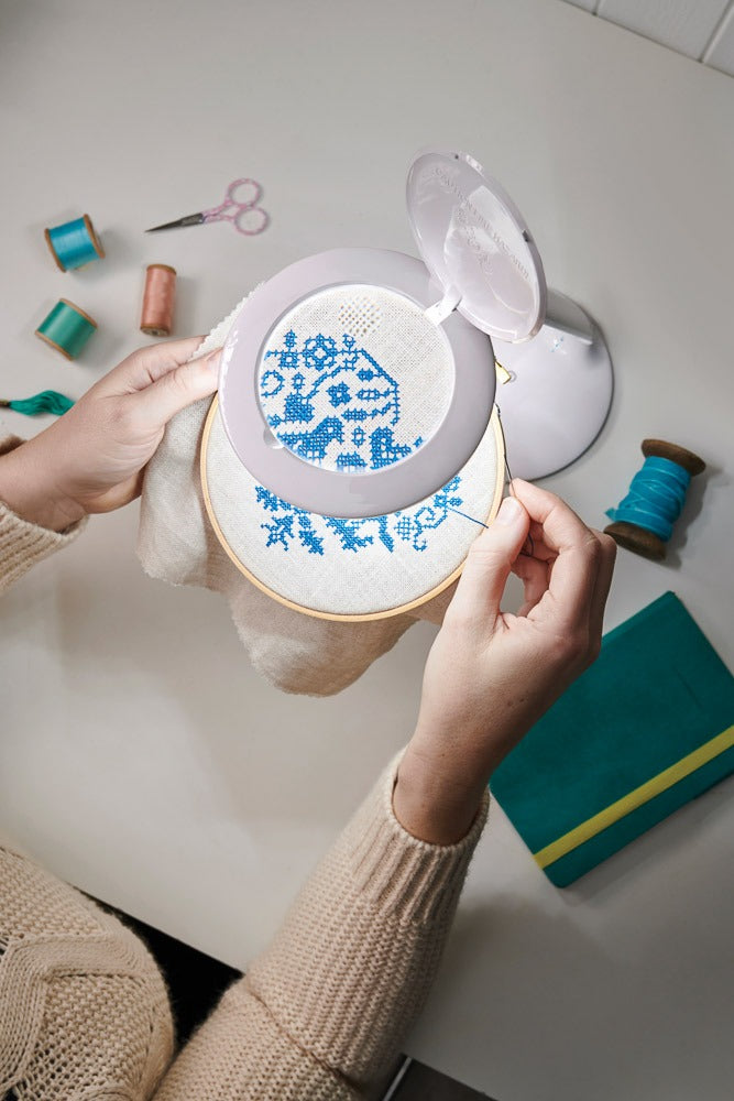 Halo Go - Magnifying lamp with battery