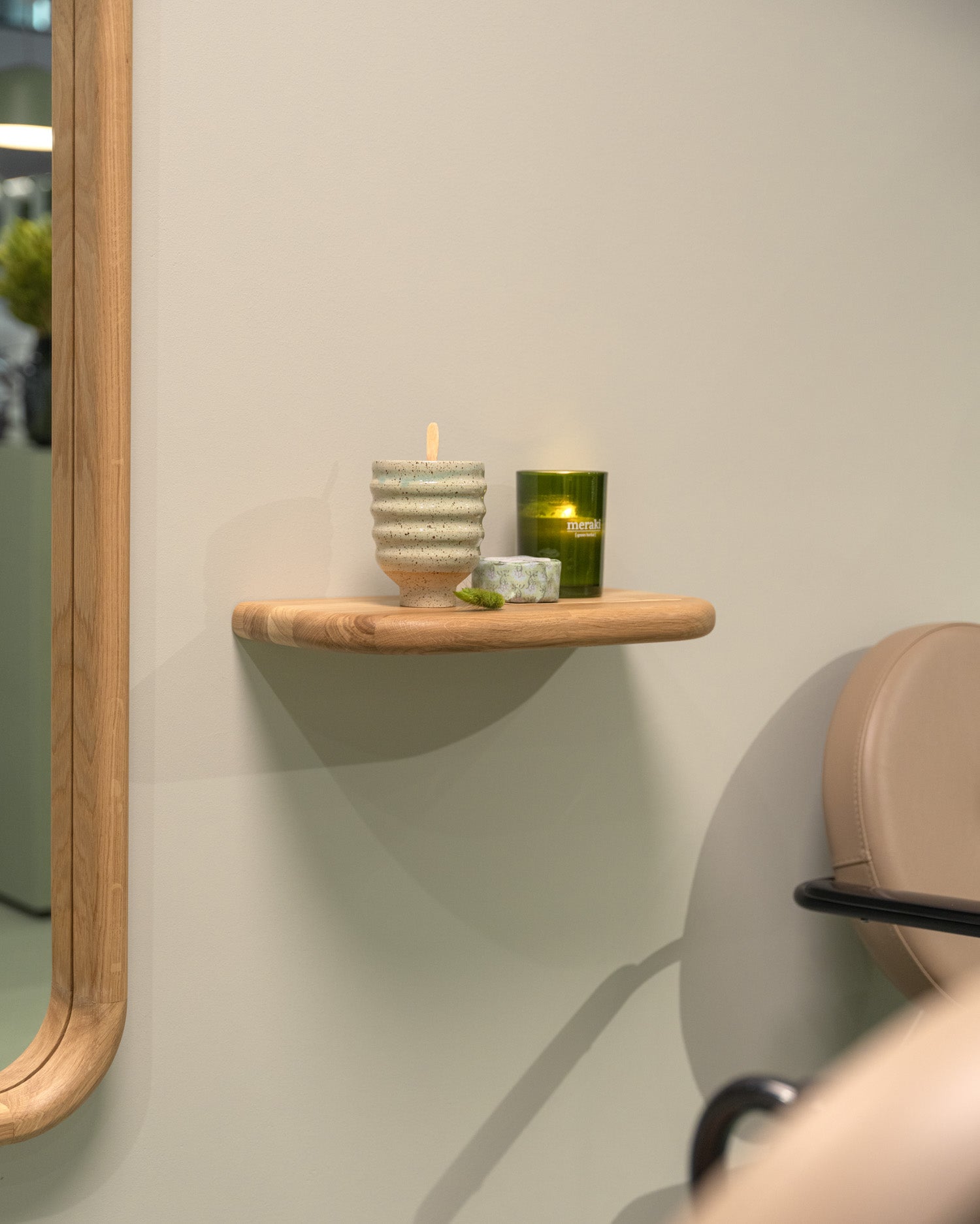 Linea egetræshyde i hyggeligt miljø