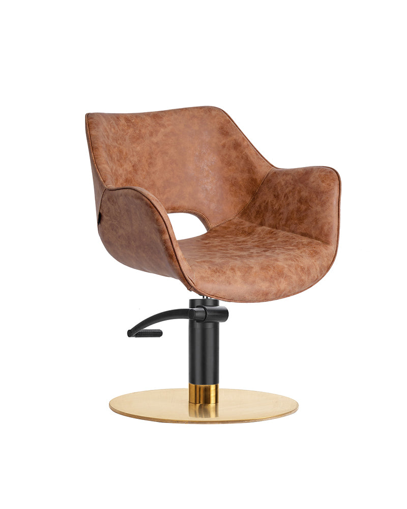 Chloe customer chair Tan II w/ black pump and brass plate foot