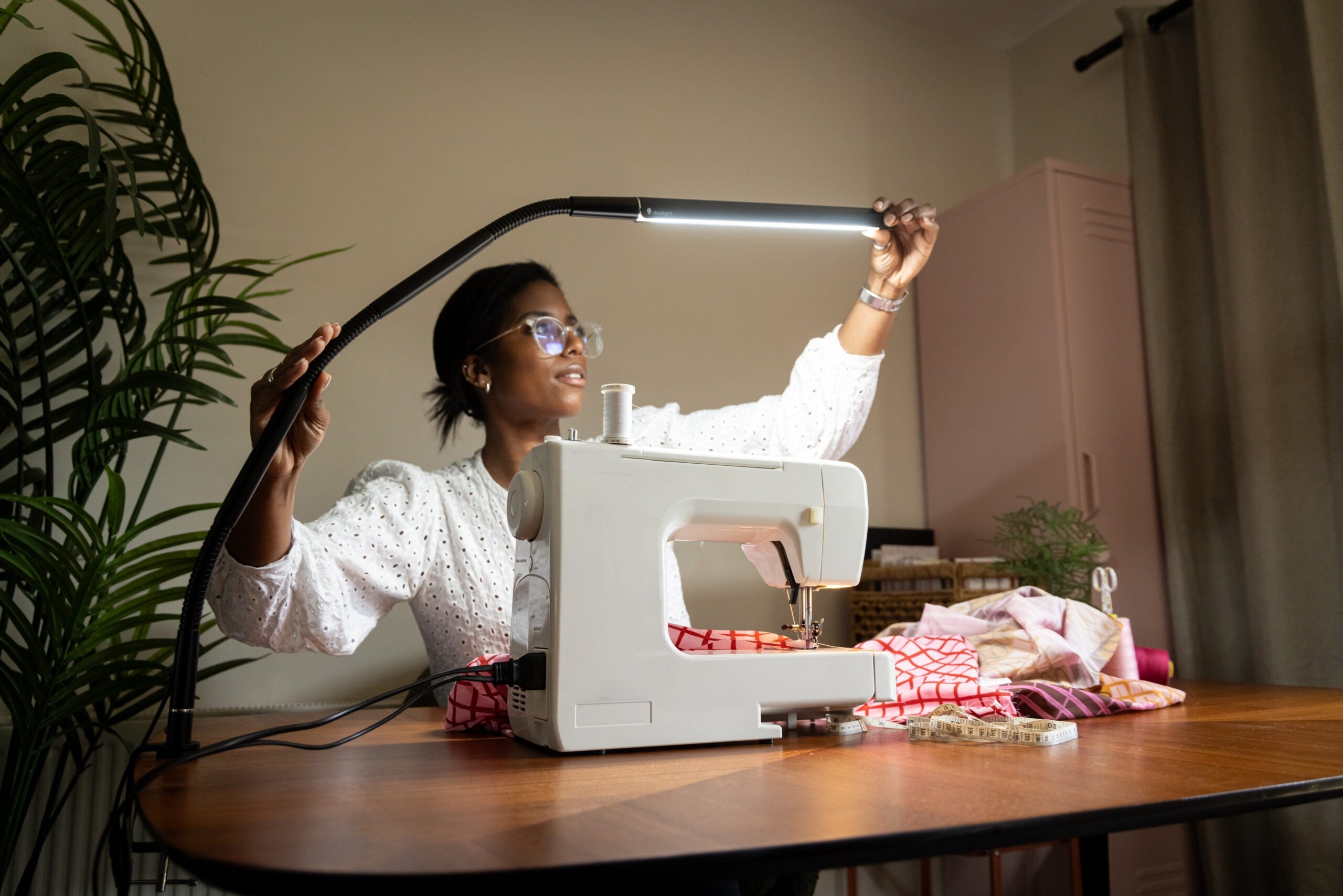 Electra - beauty lamp with flex arm